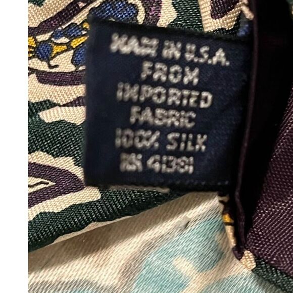 Ralph Lauren Green Paisley Tie 100% Silk Corpcore Business Dressy Classic - Picture 2 of 3